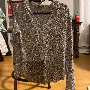 Free Kisses women shirt with hood(size XL)